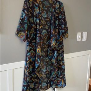 LuLaRoe Medium Shirley